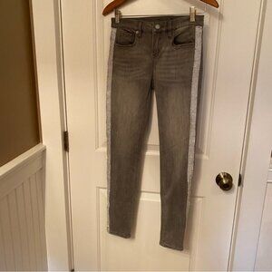 BLANK NYC JEANS GRAY DENIM THE READE CROP SILVER BLING TRIM WHISKERING SIZE 26